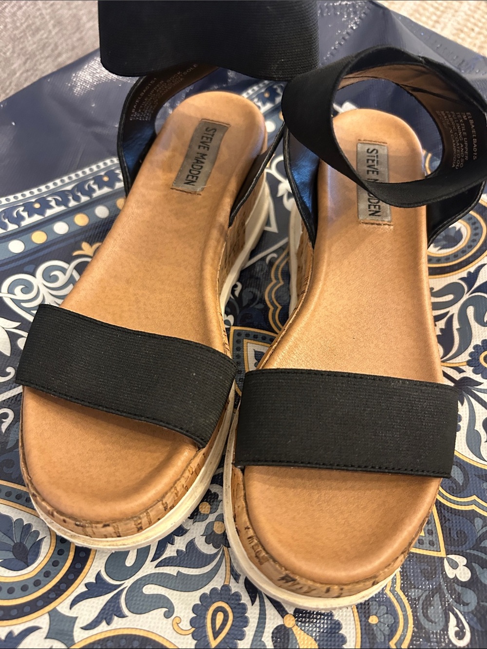 Steve Madden Black Elastic Strap Cork-Platform Wedges - Picture 2 of 6